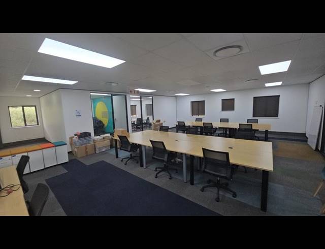 BUSINESS PROPERTY TO RENT IN VORNA VALLEY